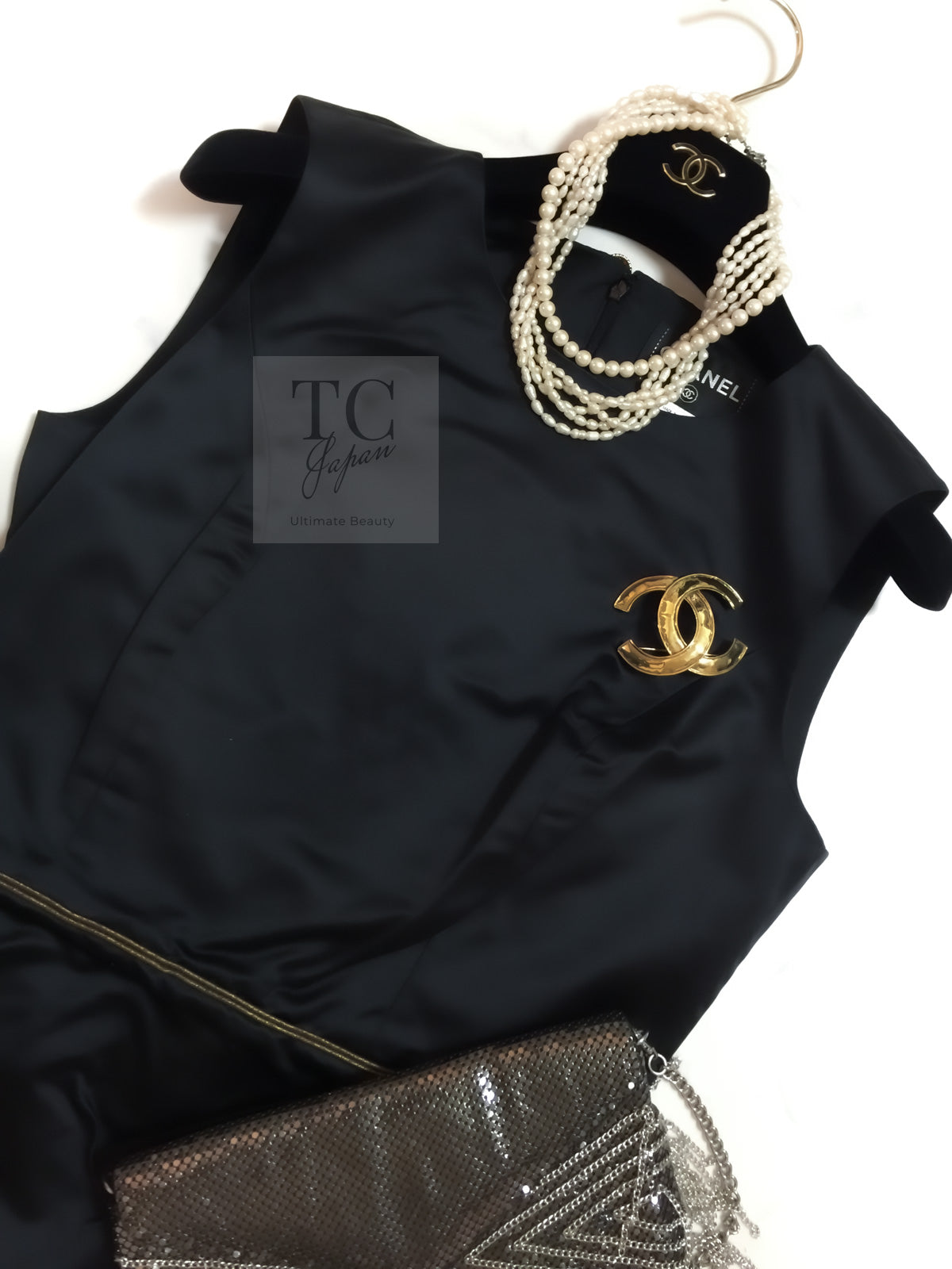 CHANEL シャネル シルクワンピース ネイビー vintage 金ボタン CHANEL シャネル シルクワンピース ネイビー vintage 金ボタン