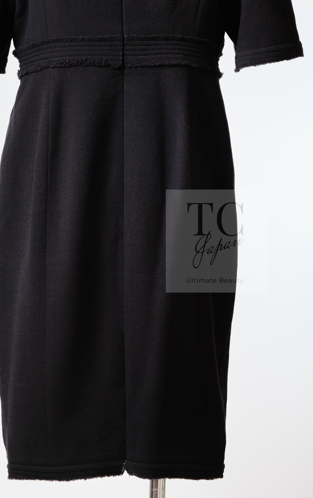 CHANEL 12S Black Wool Leelee Sobieski Tweed Dress 44 シャネル ブラック ウール ココボタン ツイード ドレス ワンピース 即発