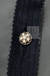CHANEL 08A Olive Silk Leather Trim Pleated Dress 38 シャネル オリーブ シルク カーフ レザー トリム プリーツ ワンピース 即発