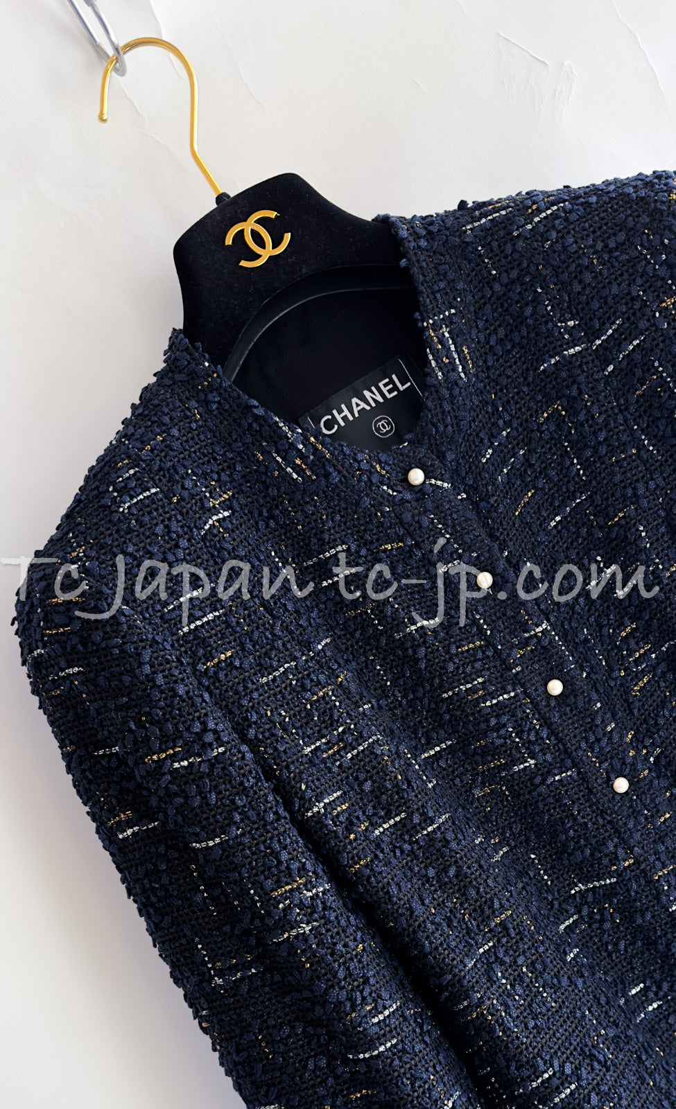 シャネル ジャケット CHANEL ブラック ネイビー メタリック パールボタン 04S Black Navy Metallic Pearl  Button Jacket – TC JAPAN