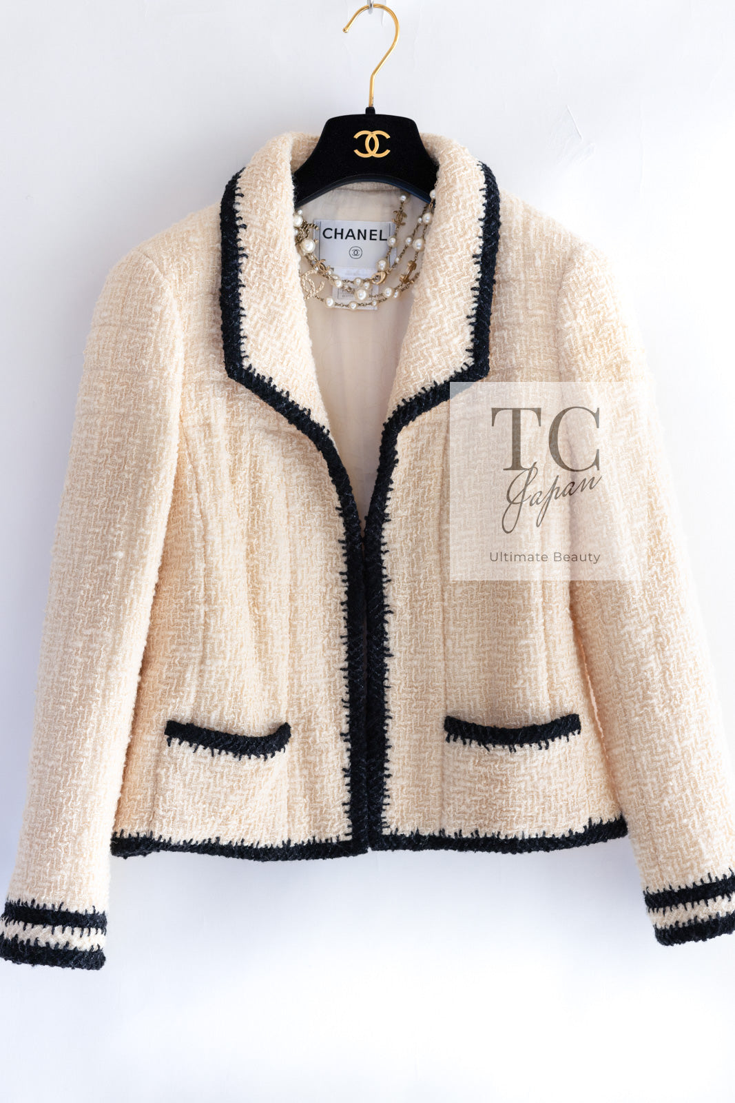 CHANEL 06PF Ivory Black Trim Boucle Tweed Jacket 38 シャネル アイボリー ブラック トリミング ブークレ ツイード ジャケット 即発