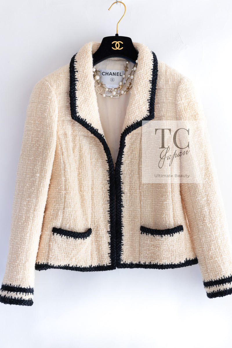 CHANEL 06PF Ivory Black Trim Boucle Tweed Jacket 38 シャネル アイボリー ブラック トリミング ブークレ ツイード ジャケット 即発