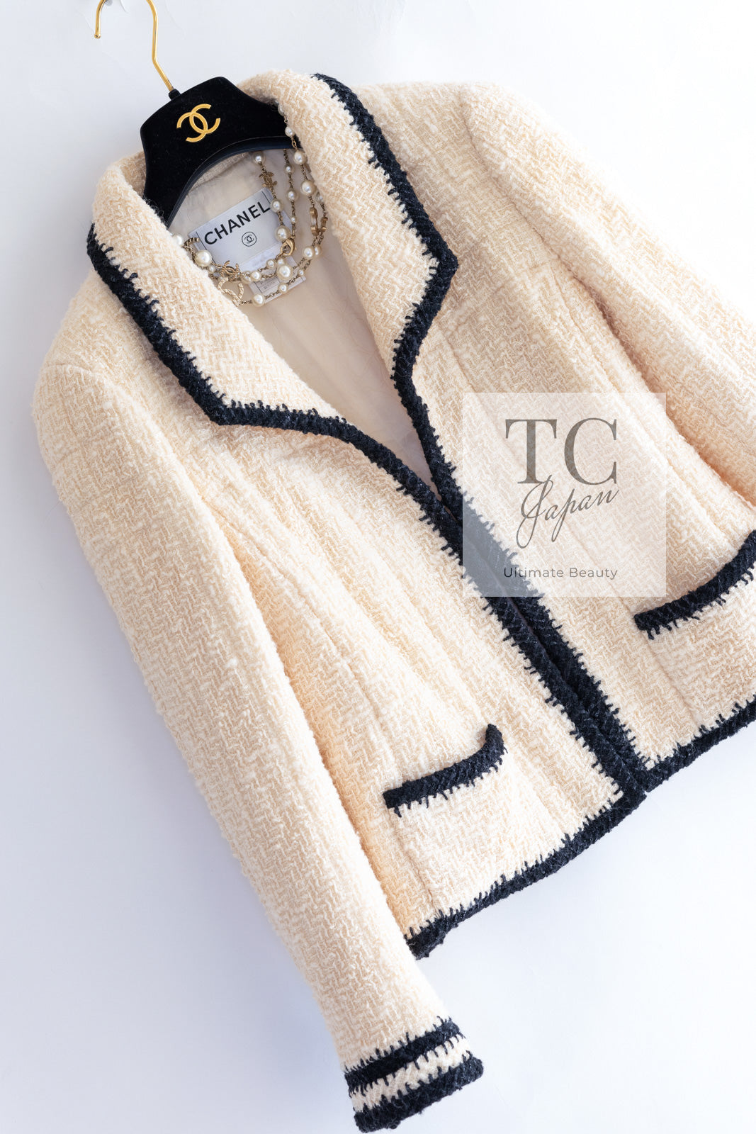 CHANEL 06PF Ivory Black Trim Boucle Tweed Jacket 38 シャネル アイボリー ブラック トリミング ブークレ ツイード ジャケット 即発