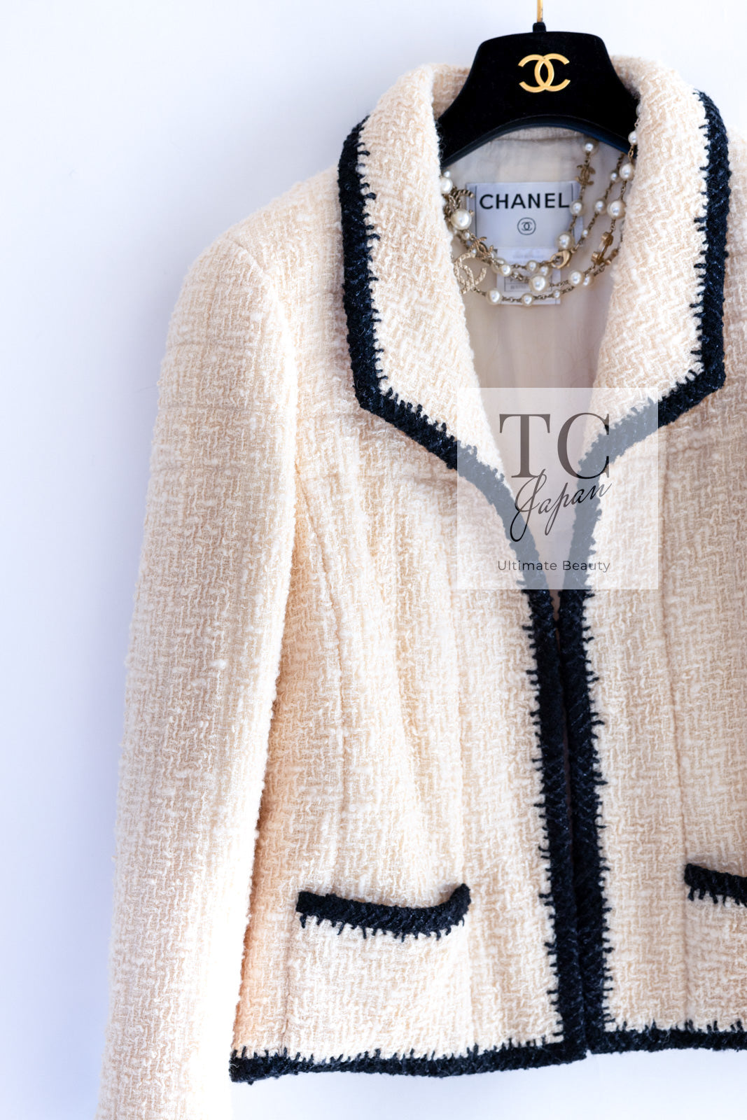 CHANEL 06PF Ivory Black Trim Boucle Tweed Jacket 38 シャネル アイボリー ブラック トリミング ブークレ ツイード ジャケット 即発