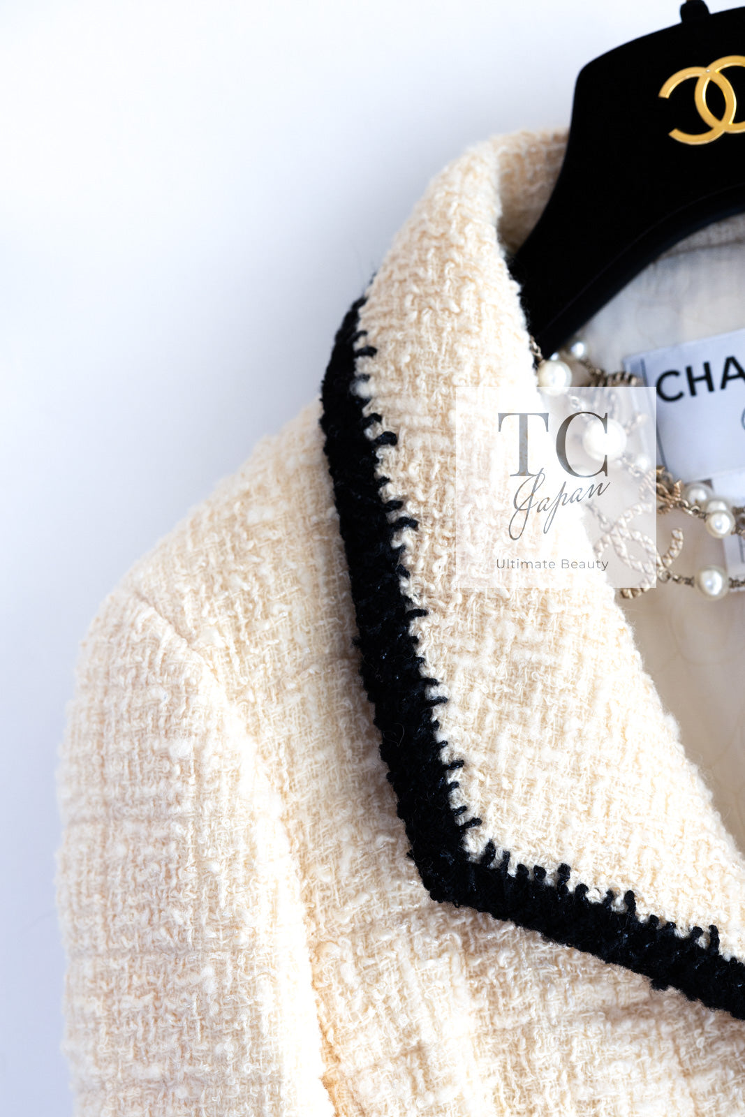 CHANEL 06PF Ivory Black Trim Boucle Tweed Jacket 38 シャネル アイボリー ブラック トリミング ブークレ ツイード ジャケット 即発
