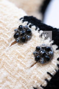 CHANEL 06PF Ivory Black Trim Boucle Tweed Jacket 38 シャネル アイボリー ブラック トリミング ブークレ ツイード ジャケット 即発