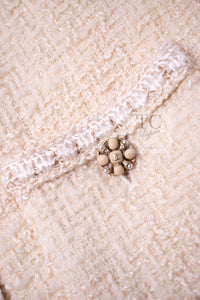 CHANEL 06PF Creme Ivory Wool Mohair Silk Gripoix Tweed Jacket 34 36 シャネル クリーム アイボリー ウール モヘア シルク グリポワ宝石ボタン ツイード ジャケット 即発