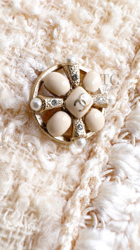 CHANEL 06PF Creme Ivory Wool Mohair Silk Gripoix Tweed Jacket 34 36 シャネル クリーム アイボリー ウール モヘア シルク グリポワ宝石ボタン ツイード ジャケット 即発