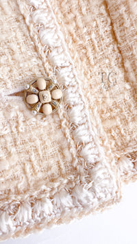 CHANEL 06PF Creme Ivory Wool Mohair Silk Gripoix Tweed Jacket 34 36 シャネル クリーム アイボリー ウール モヘア シルク グリポワ宝石ボタン ツイード ジャケット 即発