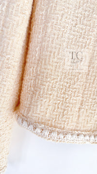 CHANEL 06PF Creme Ivory Wool Mohair Silk Gripoix Tweed Jacket 34 36 シャネル クリーム アイボリー ウール モヘア シルク グリポワ宝石ボタン ツイード ジャケット 即発