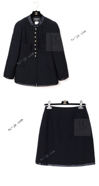 CHANEL 97A Vintage Black Pearl Buttons Stand Collar Wool Jacket Skirt Suit 40 シャネル ヴィンテージ ブラック パールボタン スタンド襟 ウール ジャケット スカート スーツ 即発