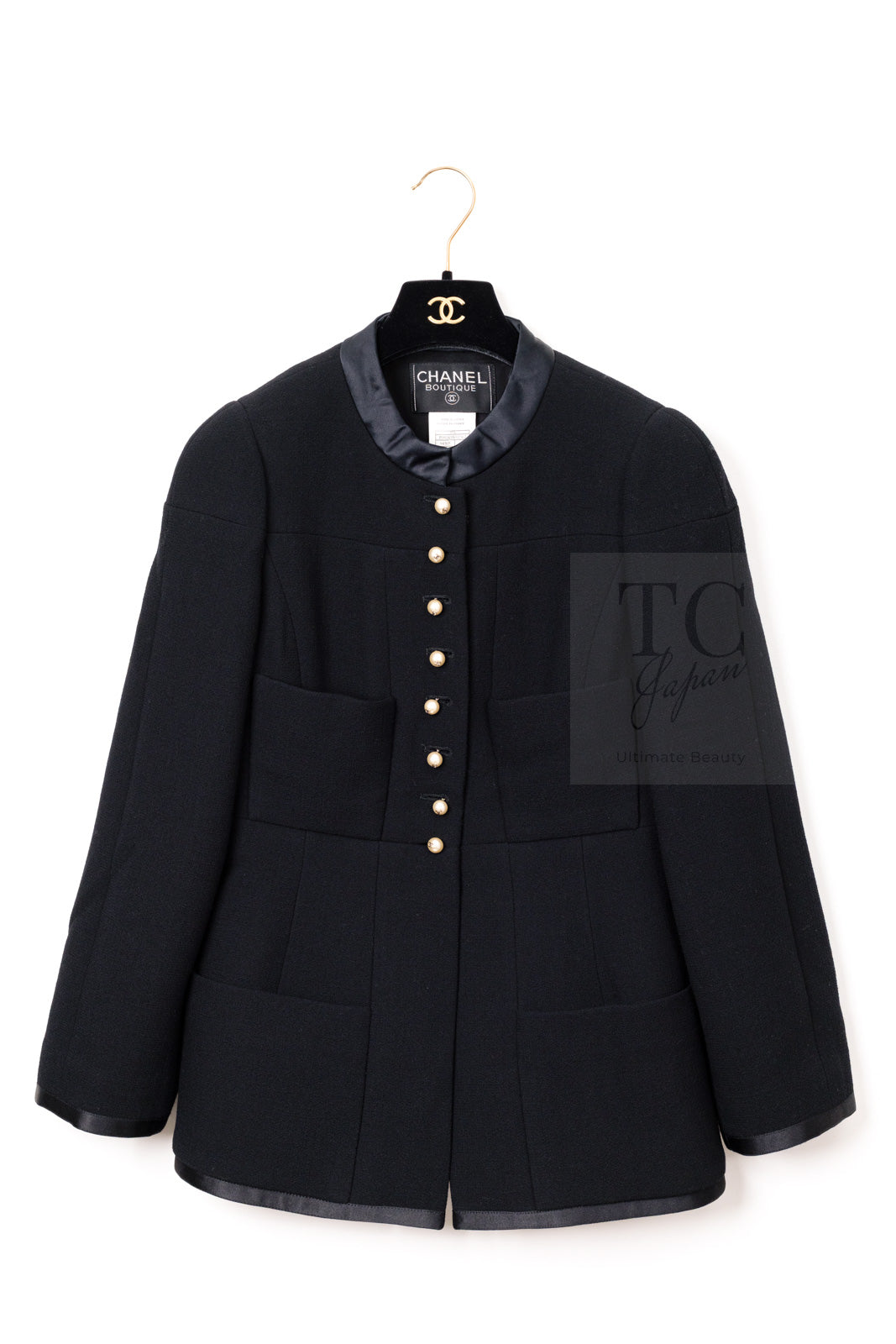 CHANEL 97A Vintage Black Pearl Buttons Stand Collar Wool Jacket Skirt Suit 40 シャネル ヴィンテージ ブラック パールボタン スタンド襟 ウール ジャケット スカート スーツ 即発