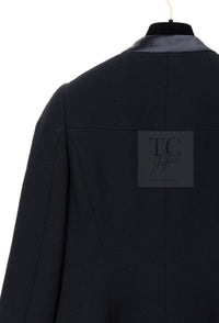 CHANEL 97A Vintage Black Pearl Buttons Stand Collar Wool Jacket Skirt Suit 40 シャネル ヴィンテージ ブラック パールボタン スタンド襟 ウール ジャケット スカート スーツ 即発