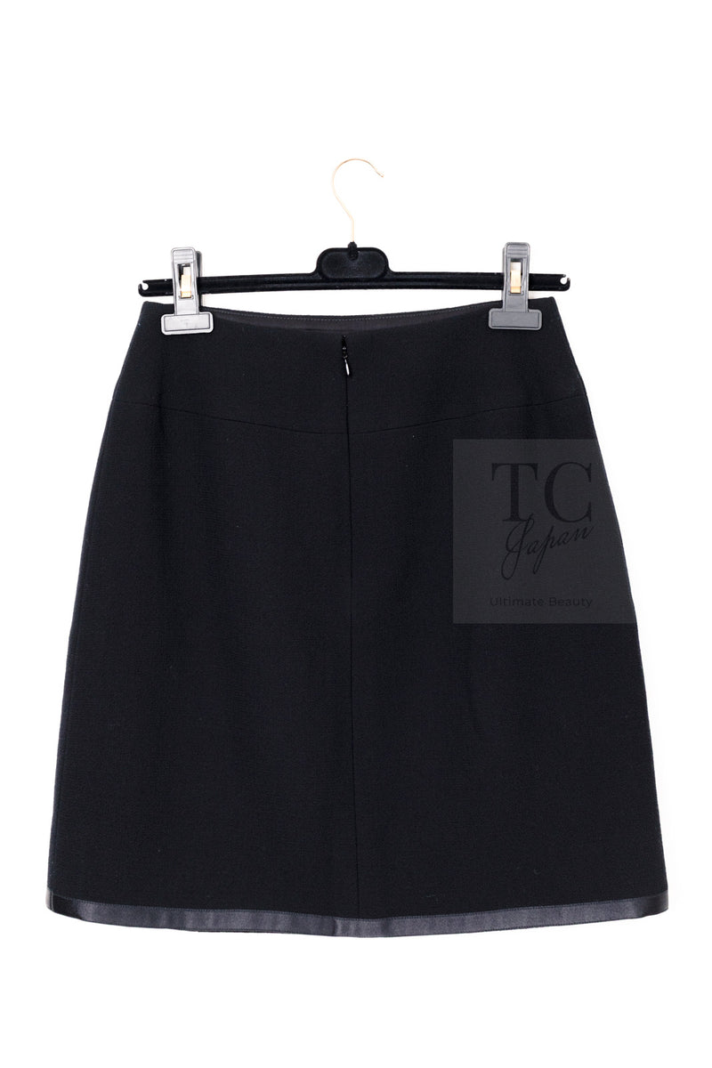 CHANEL 97A Vintage Black Pearl Buttons Stand Collar Wool Jacket Skirt Suit 40 シャネル ヴィンテージ ブラック パールボタン スタンド襟 ウール ジャケット スカート スーツ 即発