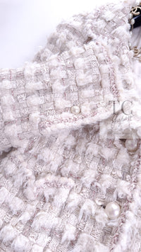CHANEL 05A Ivory Wool Tweed Jacket Skirt Suit 38 シャネル モナコ王妃 アイボリー ウール ツイード ジャケット スカート スーツ 即発