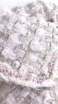CHANEL 05A Ivory Gray Wool Tweed Jacket 40 シャネル アイボリー グレー ウール ツイード ジャケット モナコ王妃 即発 - TC JAPAN