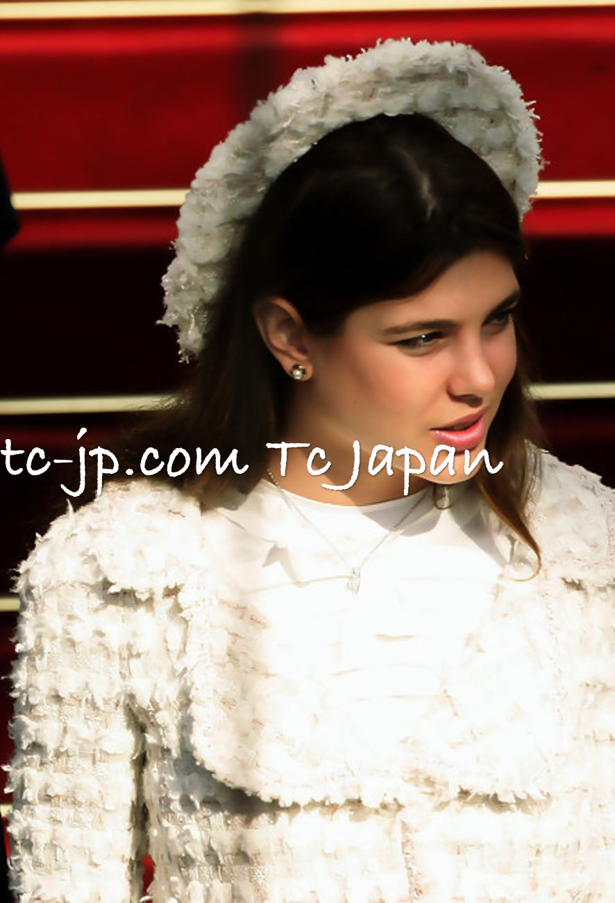CHANEL 05A Ivory Gray Wool Tweed Jacket 40 シャネル アイボリー グレー ウール ツイード ジャケット モナコ王妃 即発 - TC JAPAN