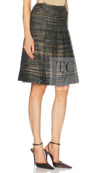 CHANEL 05A Black Charcoal Gray Wool Silk Mohair Tweed Skirt 42 シャネル ブラック チャコール グレー ウール シルク モヘア ツイード スカート 即発