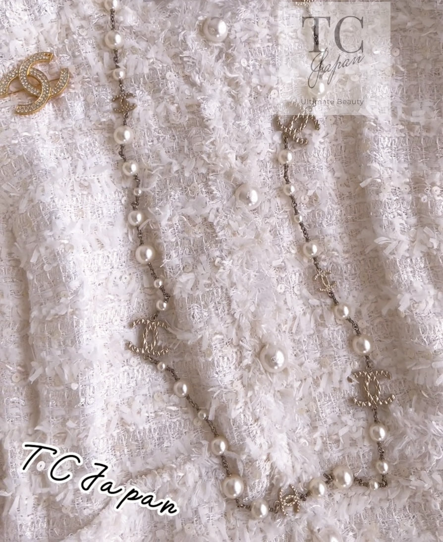 CHANEL 05S Ivory White Pearl Buttons Lesage Tweed Jacket Skirt Suit 40 42 シャネル アイボリー ホワイト パール CC ボタン ルサージュ ツイード ジャケット スカート スーツ 即発