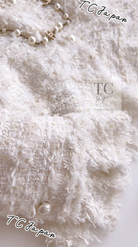 CHANEL 05S Ivory White Pearl Buttons Lesage Tweed Jacket Skirt Suit 36 40 42 シャネル アイボリー ホワイト パール CC ボタン ルサージュ ツイード ジャケット スカート スーツ 即発