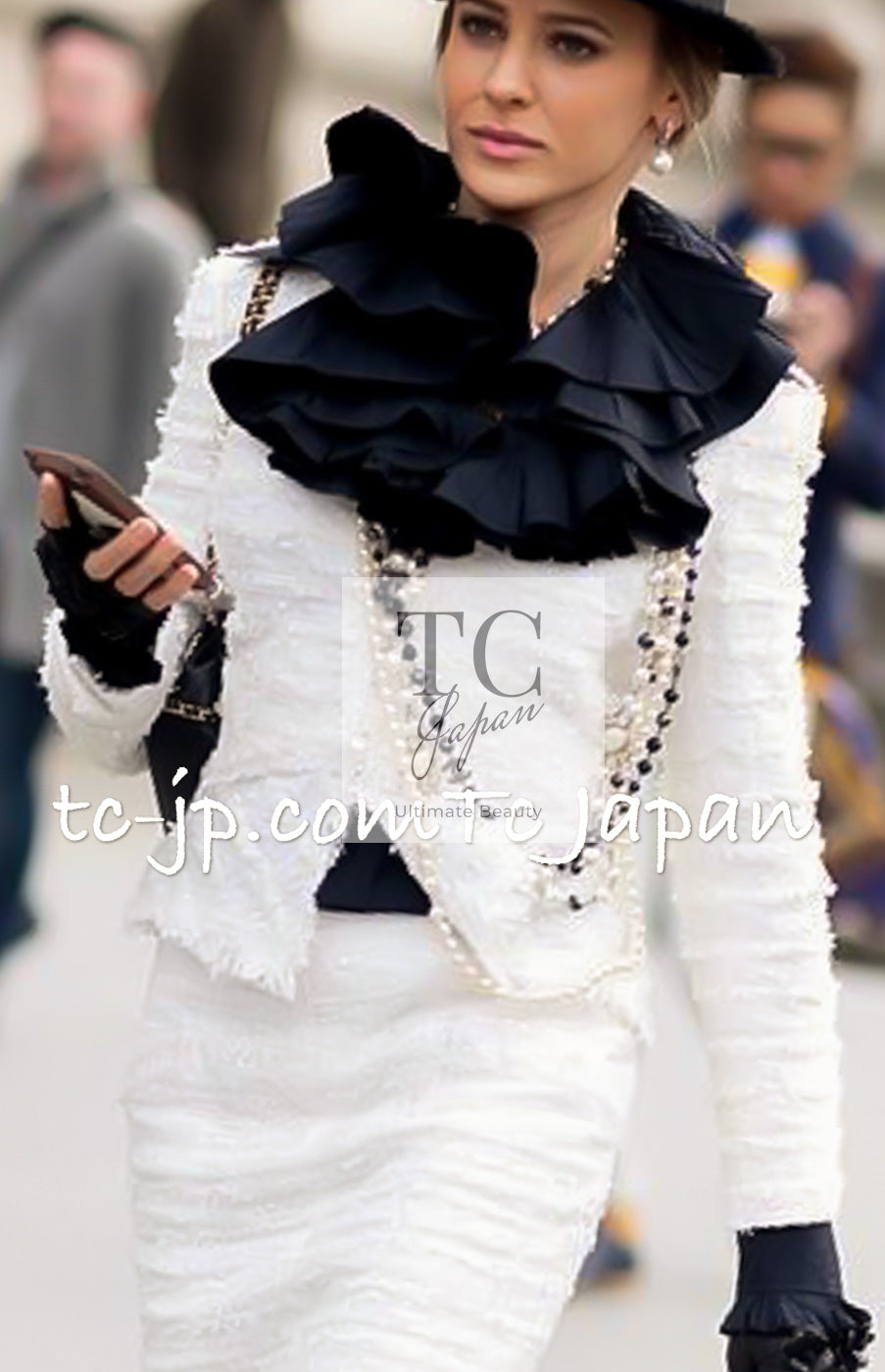 CHANEL 05S Ivory White Pearl Buttons Lesage Tweed Jacket Skirt Suit 36 40 42 シャネル アイボリー ホワイト パール CC ボタン ルサージュ ツイード ジャケット スカート スーツ 即発