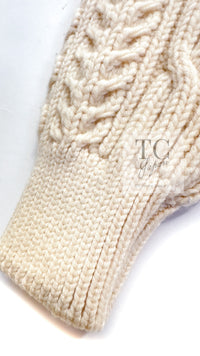 CHANEL 96A Vintage Heavy Ivory Knit CC Logo Wool Sweater 38 40 シャネル ヴィンテージ アイボリー CC ロゴ フィッシャーマン ニット セーター 即発