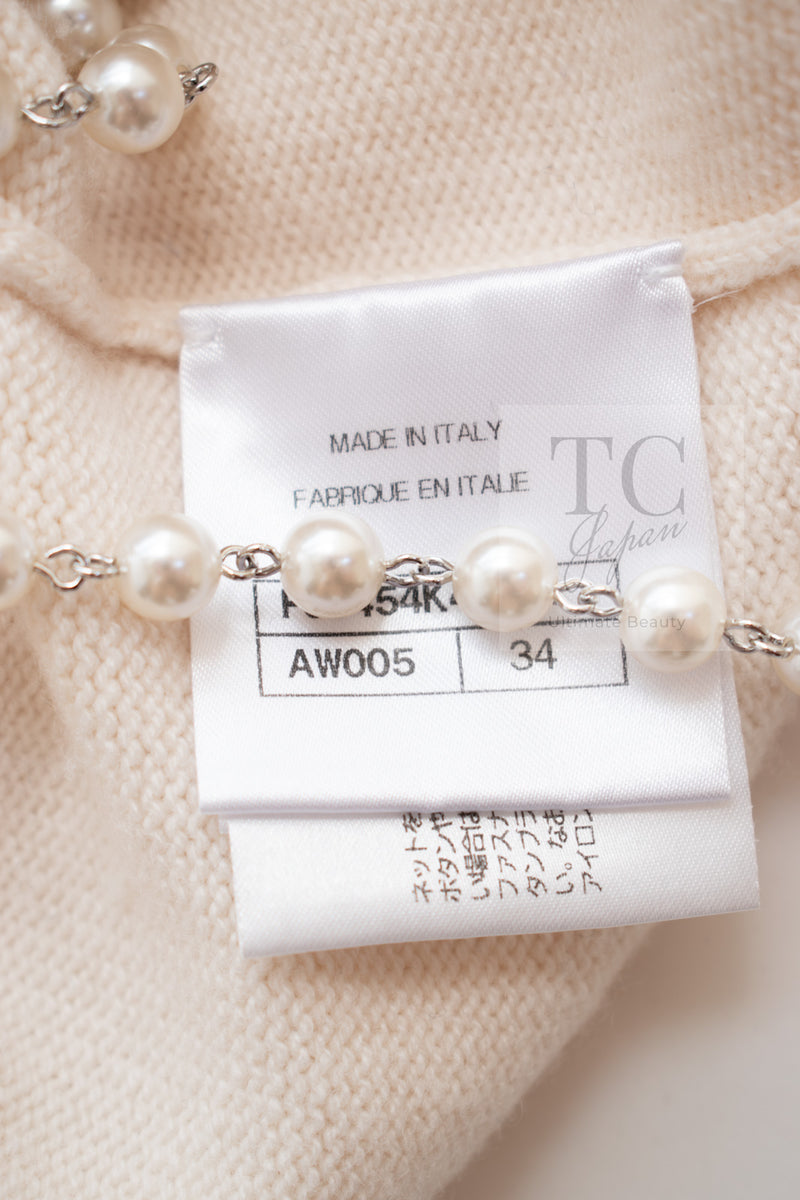 CHANEL 19C Ivory La Pausa CC Logo Turtle Cashmere Knit Sweater 36 38 シャネル アイボリー ホワイト ラ パウザ CC ロゴ タートル カシミア ニット セーター 即発