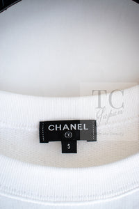 CHANEL 18C White CC Gold Leaf Logo T-shirt Tops S 36 38 シャネル ホワイト CC ゴールド ロゴ Tシャツ スウェット トップス 即発