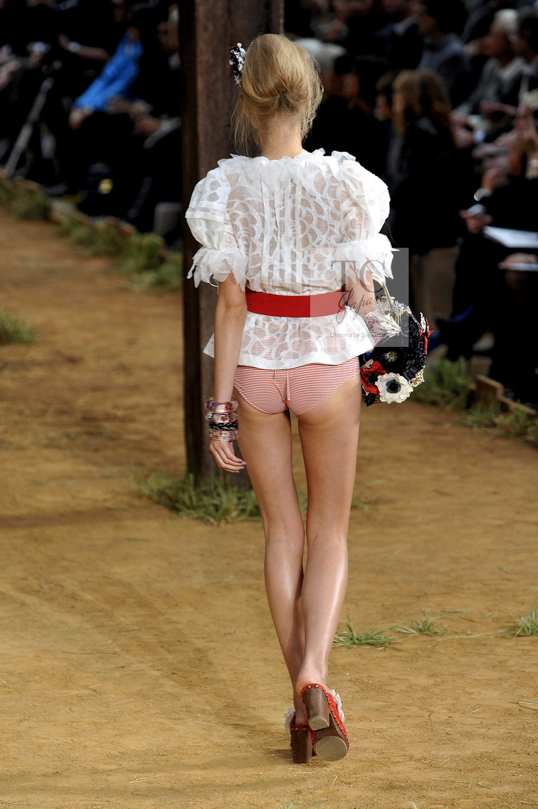 CHANEL 10S Gray Ivory Ecru Camellia Ruffles Linen Silk Blouse Tops 34 シャネル グレー アイボリー 生成り カメリア シルク リネン ブラウス トップス 即発