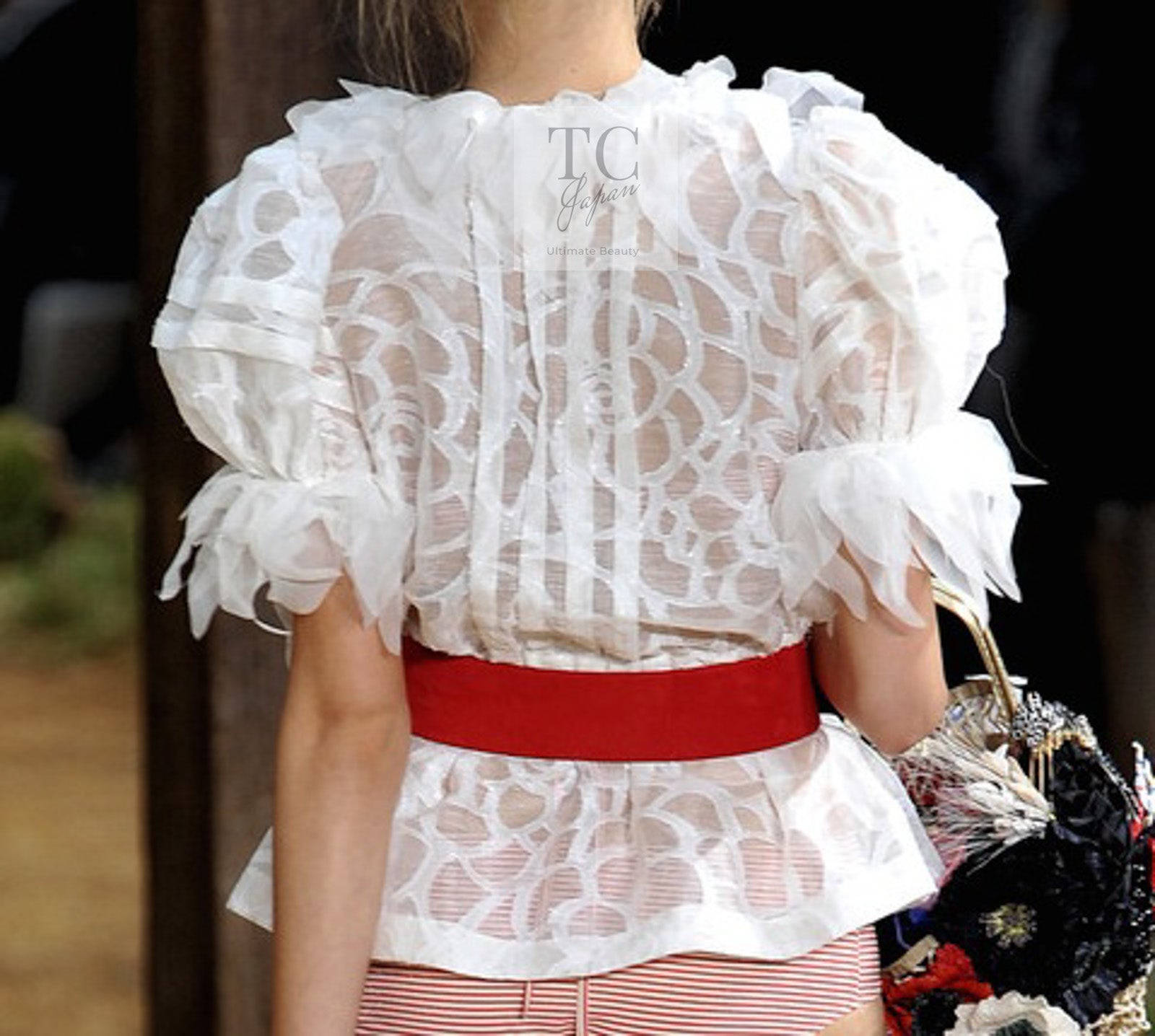 CHANEL 10S Gray Ivory Ecru Camellia Ruffles Linen Silk Blouse Tops 34 シャネル グレー アイボリー 生成り カメリア シルク リネン ブラウス トップス 即発