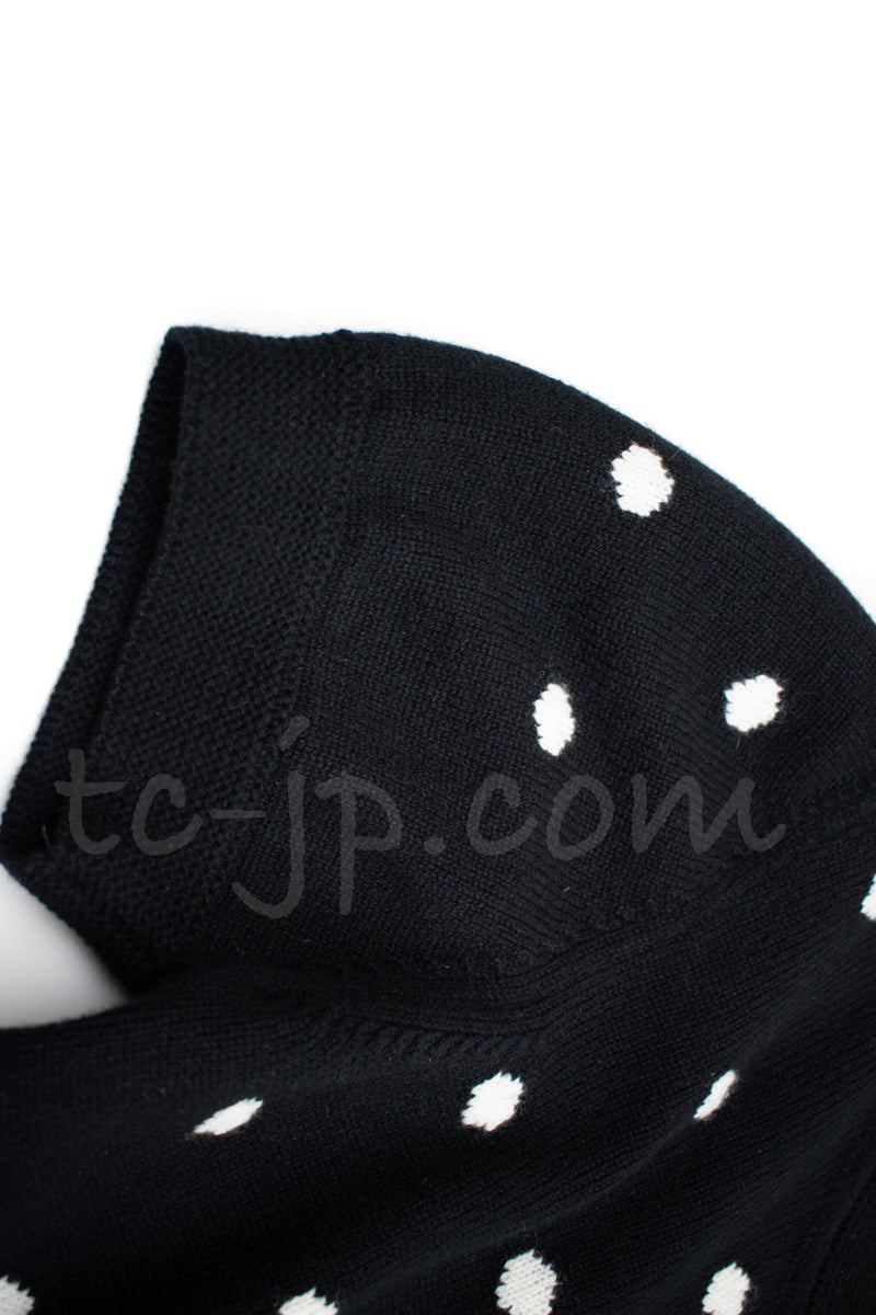 CHANEL 08A Black Dot Logo Cashmere Knit Sweater 36 シャネル ブラック ドット ロゴ カシミヤ ニット セーター 即発