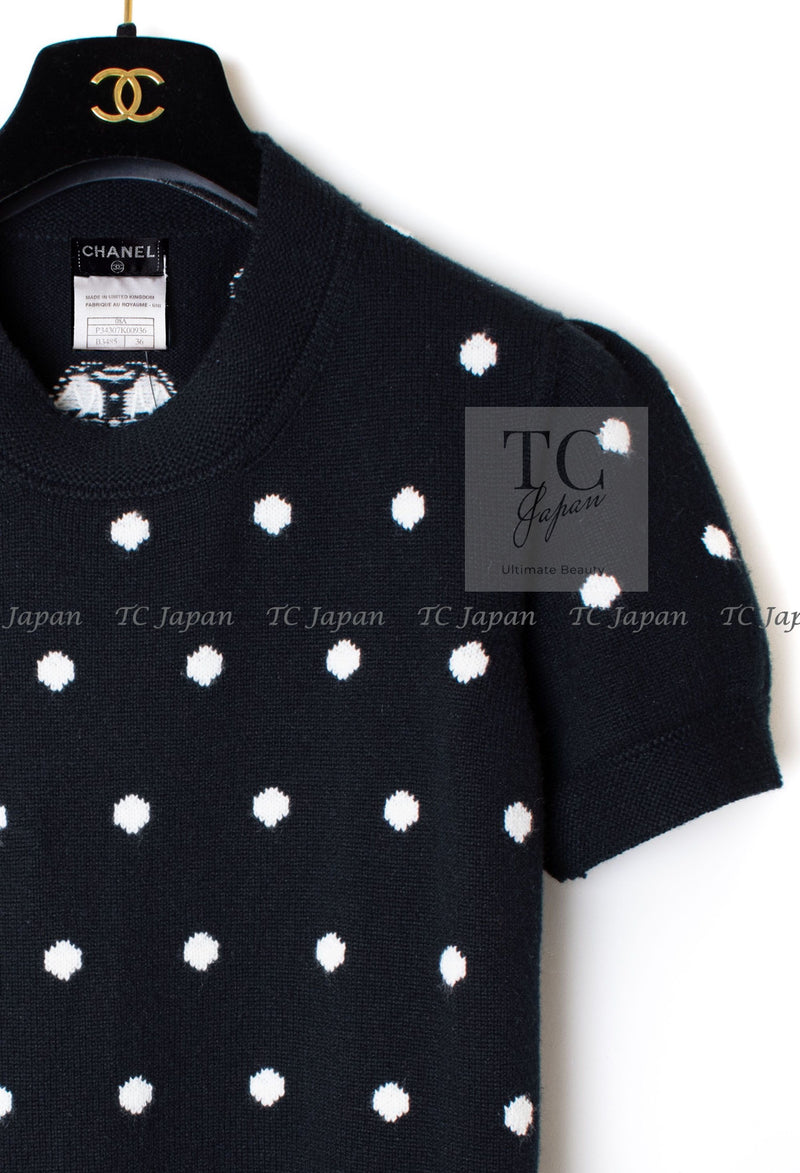 CHANEL 08A Black Dot Logo Cashmere Knit Sweater 36 シャネル ブラック ドット ロゴ カシミヤ ニット セーター 即発