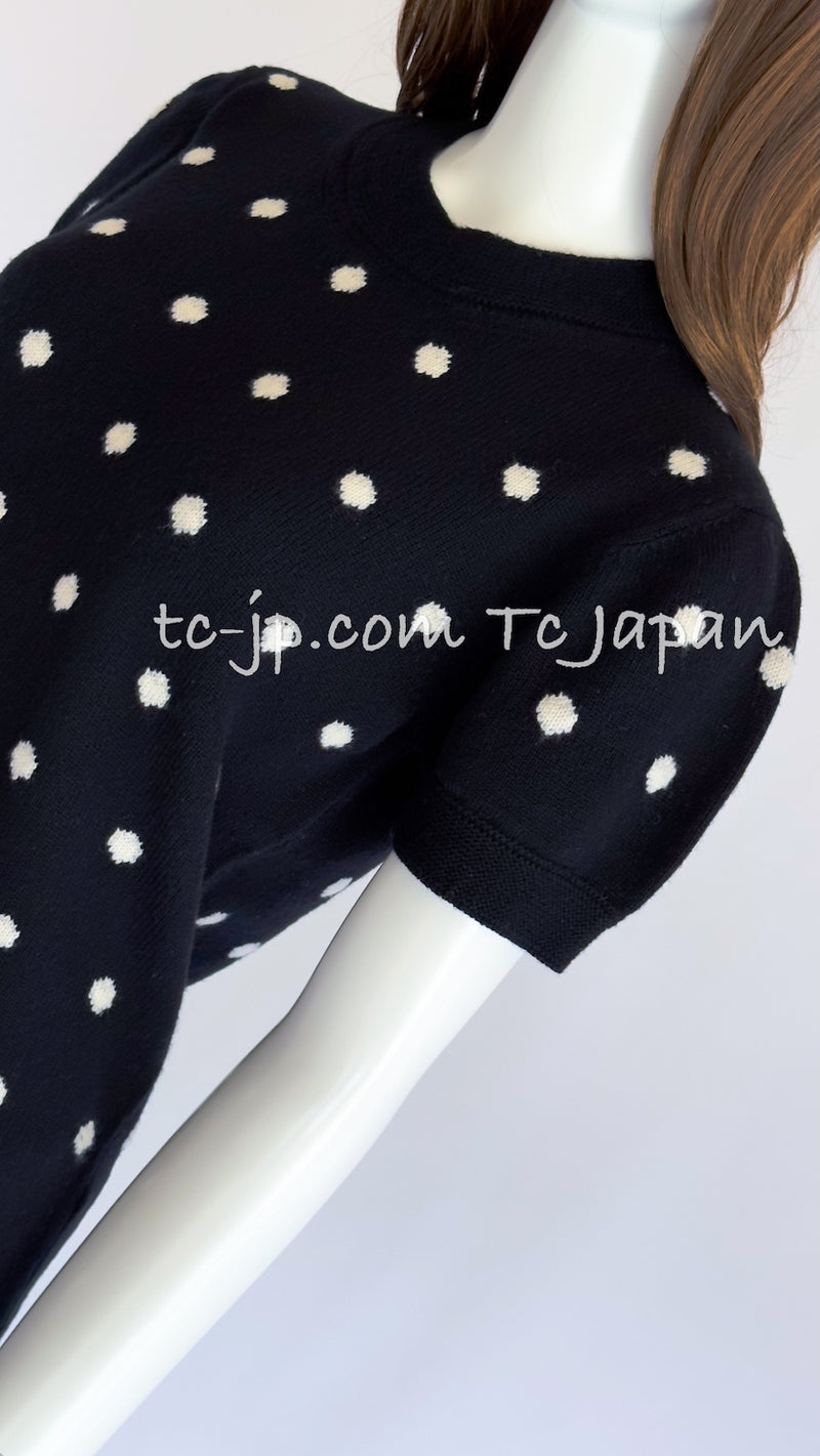 CHANEL 08A Black Dot Logo Cashmere Knit Sweater 36 シャネル ブラック ドット ロゴ カシミヤ ニット セーター 即発