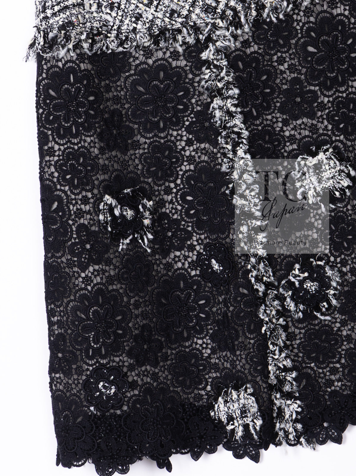 CHANEL 04S Camellia Black Lace Cardigan Jacket Skirt Set up 38 シャネル カメリア ブラック レース カーディガン ジャケット スカート セットアップ 即発