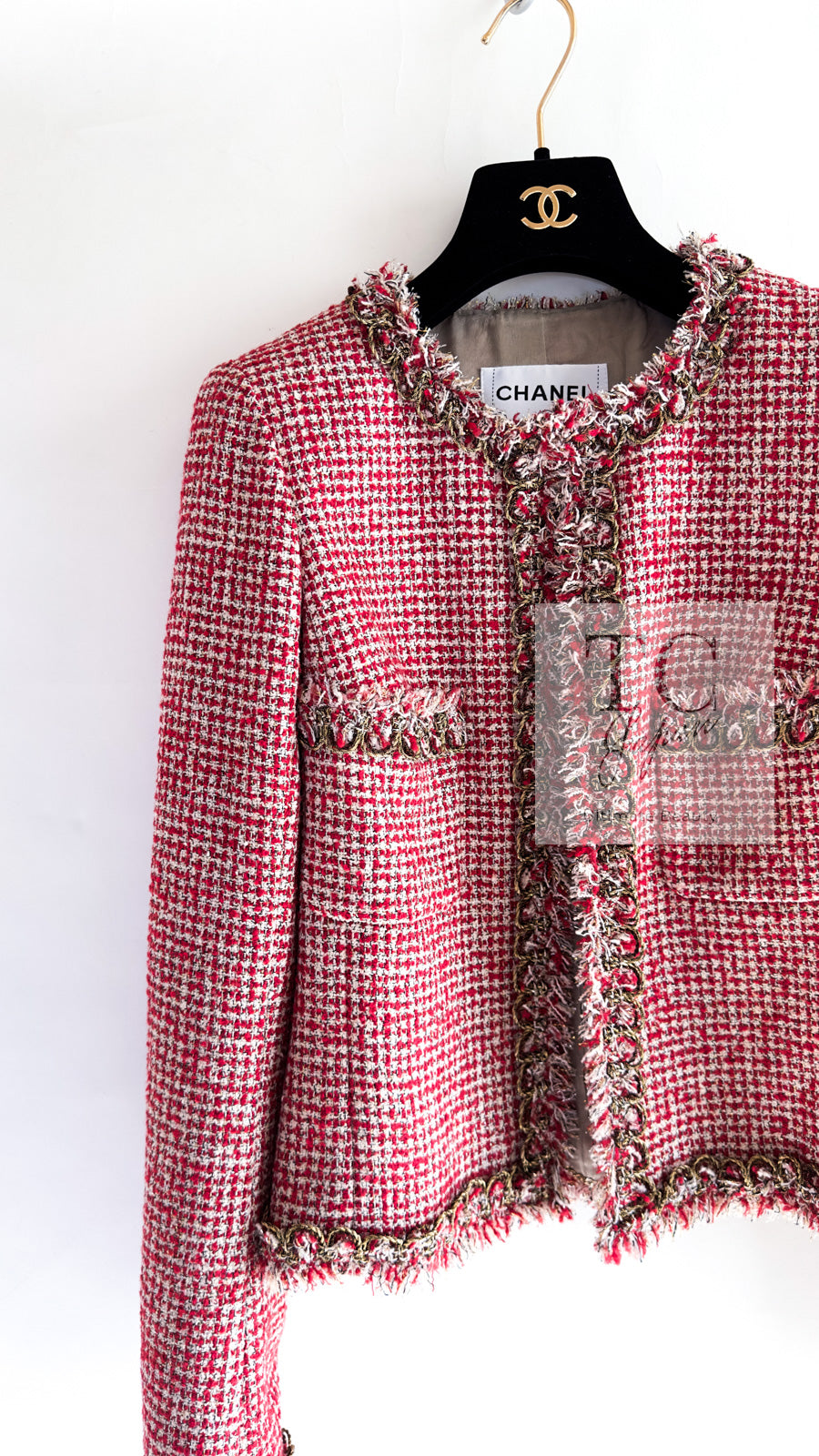 CHANEL 10C Red Metallic Gold Trim Tweed Jacket Skirt Suit 40 42 シャネル レッド メタリック ゴールド トリム フリンジ ツイード ジャケット スカート スーツ 即発