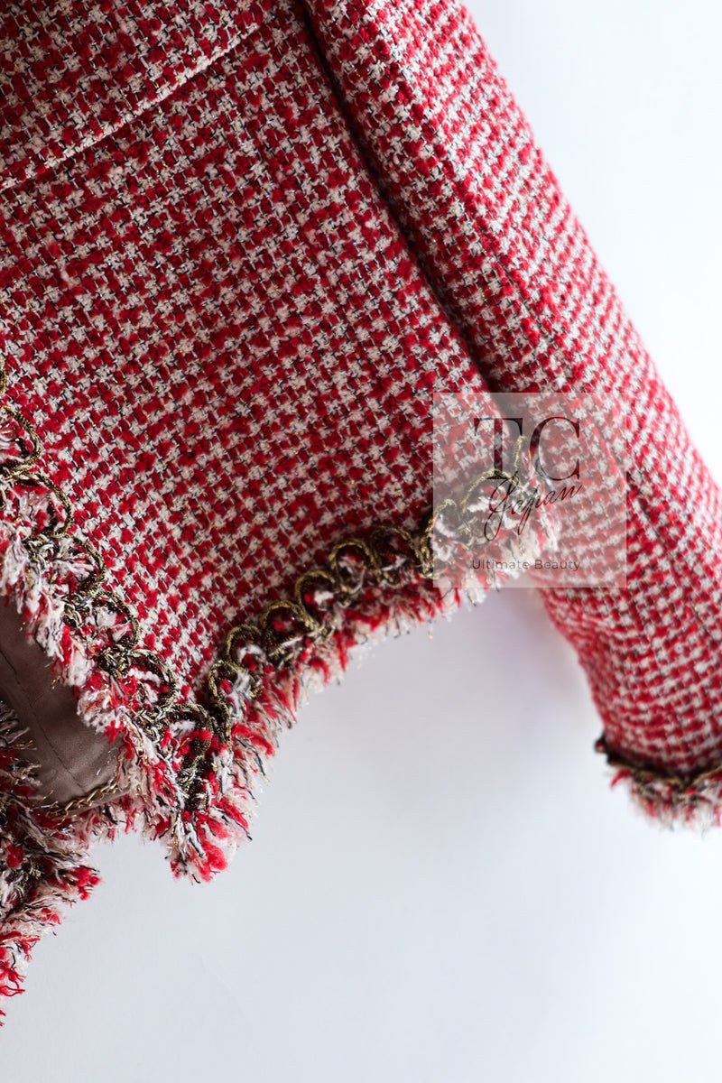 CHANEL 10C Red Metallic Gold Trim Tweed Jacket Skirt Suit 40 42 シャネル レッド メタリック ゴールド トリム フリンジ ツイード ジャケット スカート スーツ 即発