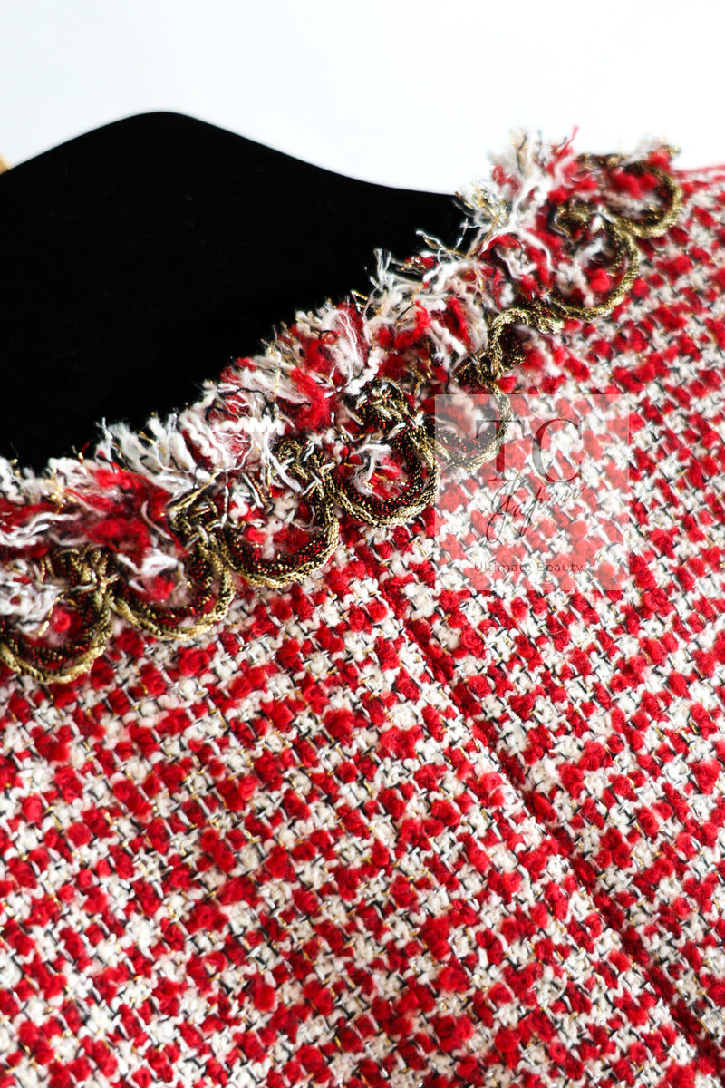 CHANEL 10C Red Metallic Gold Trim Tweed Jacket Skirt Suit 40 42 シャネル レッド メタリック ゴールド トリム フリンジ ツイード ジャケット スカート スーツ 即発