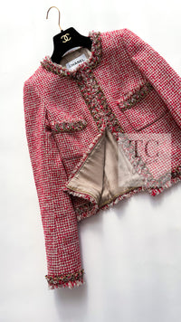 CHANEL 10C Red Metallic Gold Trim Tweed Jacket Skirt Suit 40 42 シャネル レッド メタリック ゴールド トリム フリンジ ツイード ジャケット スカート スーツ 即発