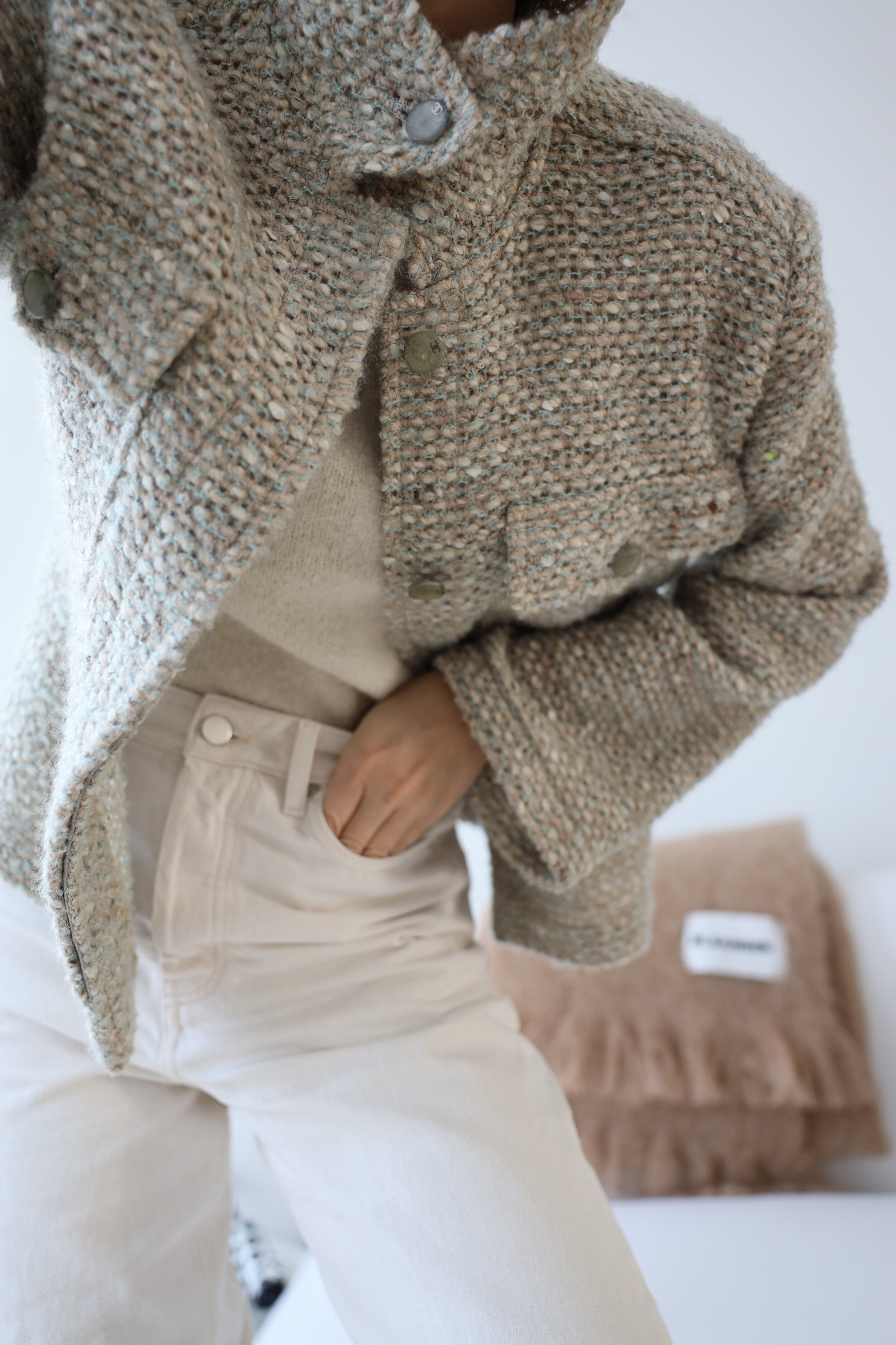 CHANEL 99A Vintage Beige Gray Tweed Jacket 38 40 42 44 シャネル ヴィンテージ ベージュ グレー  ツイード ジャケット 即発