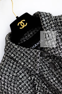 CHANEL 09S Black White Silk Wool Cardigan Jacket 38 シャネル ブラック ホワイト シルク ウール カーディガン ジャケット 即発