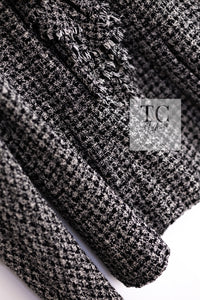 CHANEL 09S Black White Silk Wool Cardigan Jacket 38 シャネル ブラック ホワイト シルク ウール カーディガン ジャケット 即発