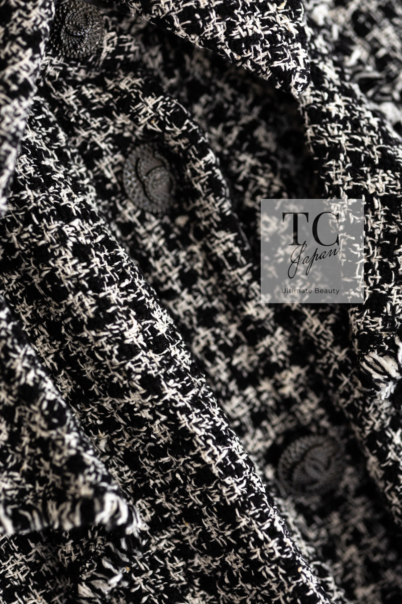 CHANEL 09S Black White Silk Wool Cardigan Jacket 38 シャネル ブラック ホワイト シルク ウール カーディガン ジャケット 即発