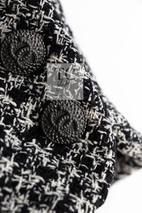 CHANEL 09S Black White Silk Wool Cardigan Jacket 38 シャネル ブラック ホワイト シルク ウール カーディガン ジャケット 即発