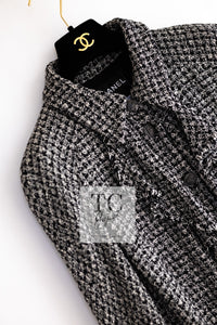 CHANEL 09S Black White Silk Wool Cardigan Jacket 38 シャネル ブラック ホワイト シルク ウール カーディガン ジャケット 即発