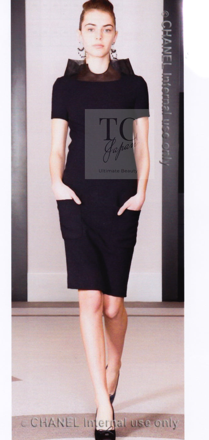 CHANEL 12A Dark Navy Wool Mesh Organza Stand Collar Wood Buttons Dress 36 シャネル ダーク ネイビー ウール メッシュ オーガンジー スタンド カラー ウッド ボタン ワンピース 即発