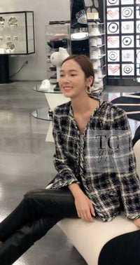 CHANEL 18S Navy Blue Ivory Checked Cotton Collarless Tweed Jacket Skirt Suit 42 シャネル ネイビー ブルー アイボリー チェック コットン ノーカラー ツイード ジャケット スカート スーツ 即発 - TC JAPAN