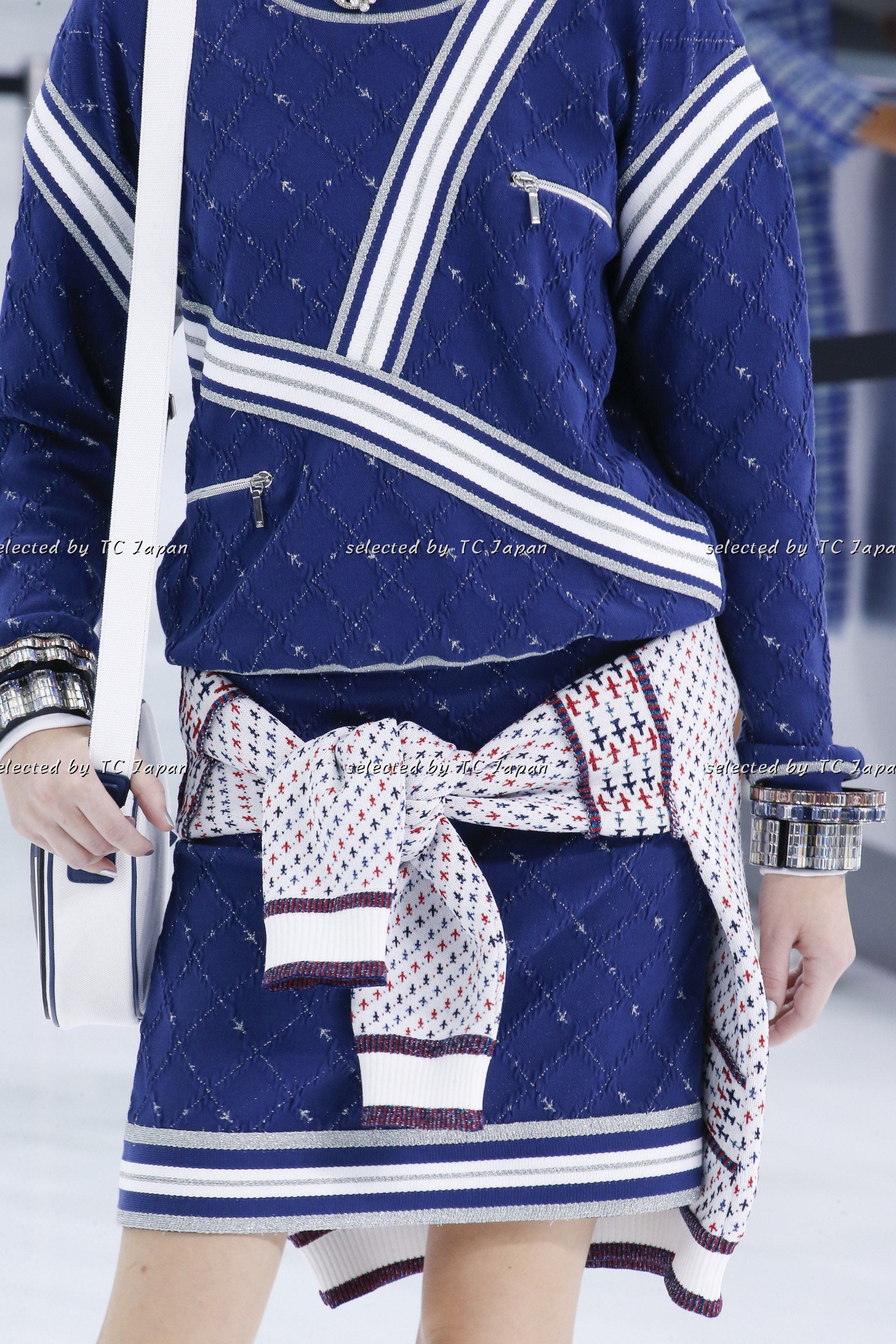 CHANEL 16S White Red Blue Tricolor Airplane Tops Sweater 38 シャネル ホワイト レッド ブルー 飛行機 ニット セーター トレーナー 即発