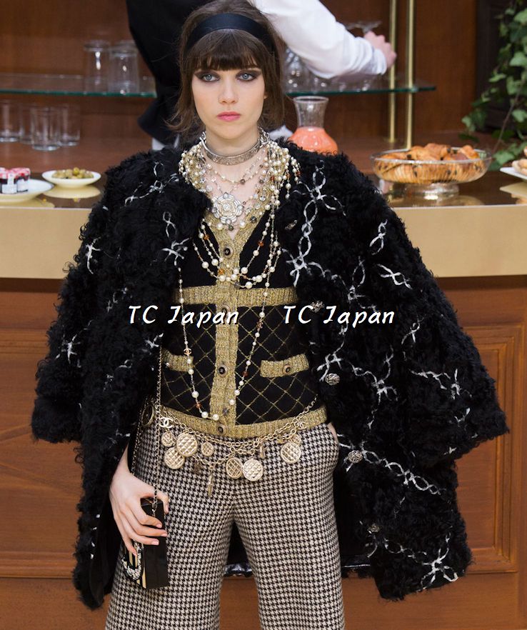 CHANEL 15A Black Yellow Gold Matelasse Quilted Silk Cashmere Mohair Knit Cardigan Dress 34 36 シャネル ブラック イエロー ゴールド マトラッセ キルティング シルク カシミヤ モヘヤ ニット カーディガン ワンピース 即発 - TC JAPAN