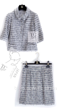 CHANEL 05A Gray Mix Camellia Brooch Wool Tweed Jacket Skirt Suit 36 シャネル グレー ふんわり カメリア付 ウール ツイード ジャケット スカート スーツ 即発
