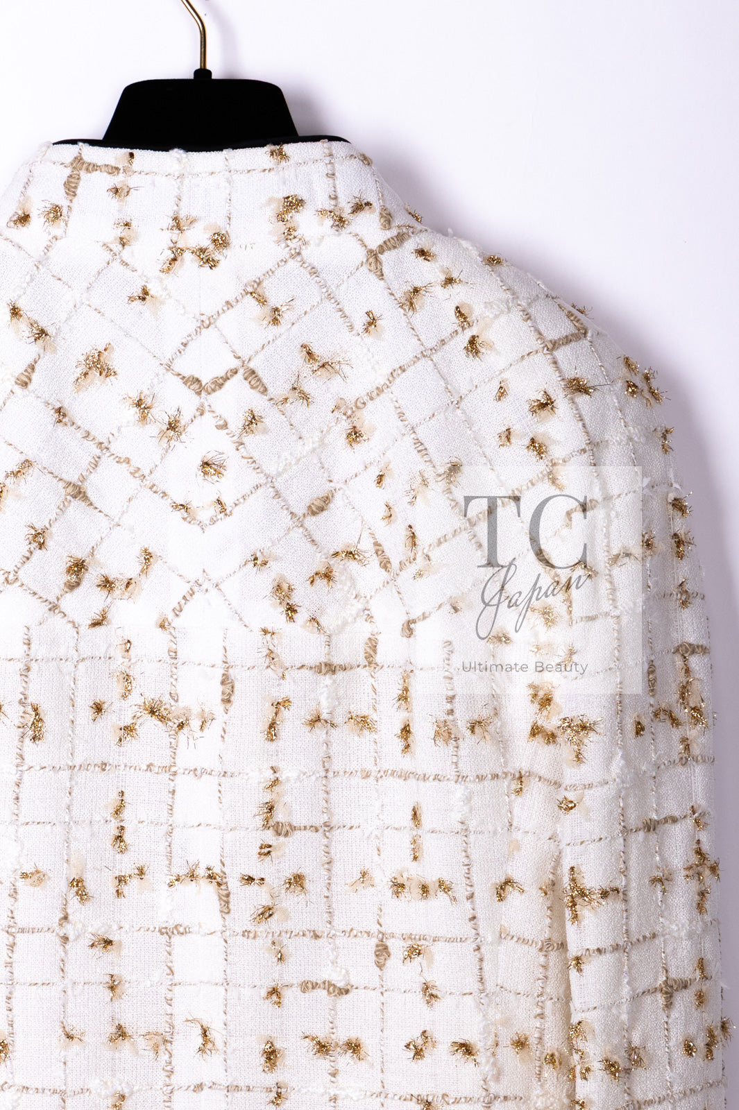 シャネル ジャケット CHANEL 19S ホワイト ゴールド ジップアップ リボン ツイード ジャケット 40 CHANEL Jacket 19S White Gold Bow Zip up 40